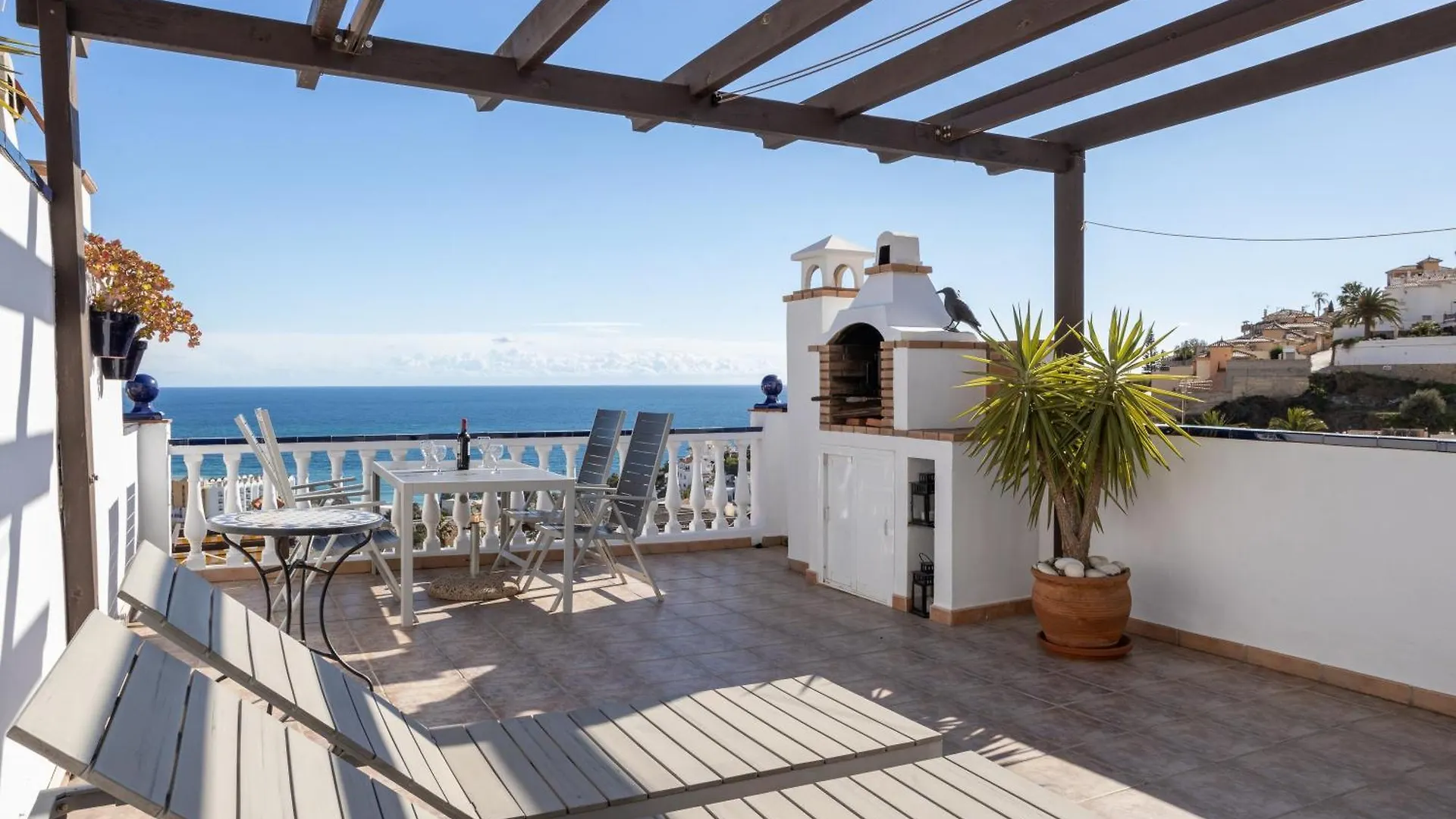 Plaza Cadiz 10 Villa Nerja